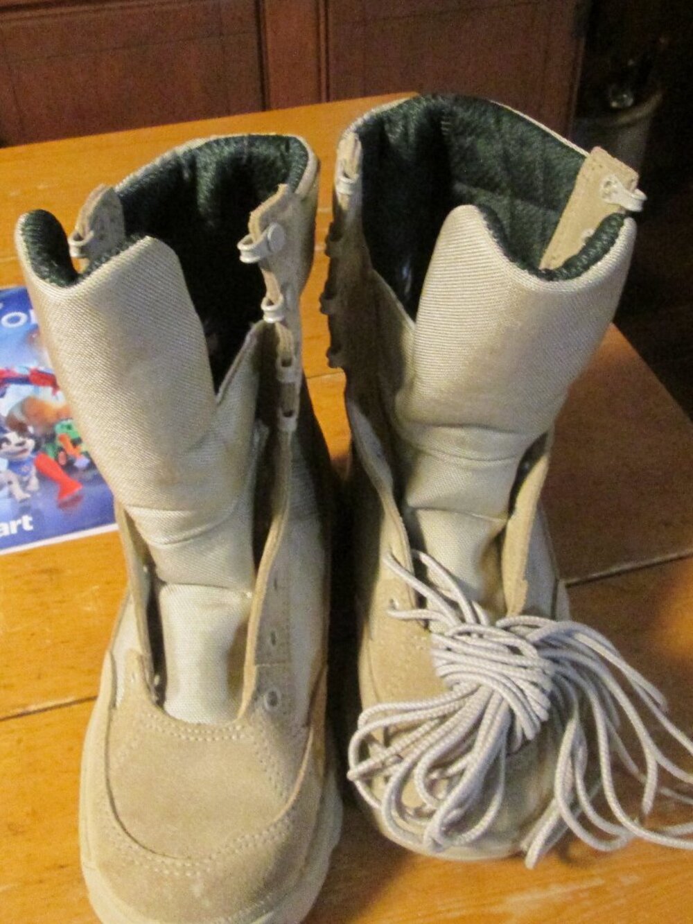 New womens Danners USA winter combat boots 400 G thinsulate vibram soles 6 M